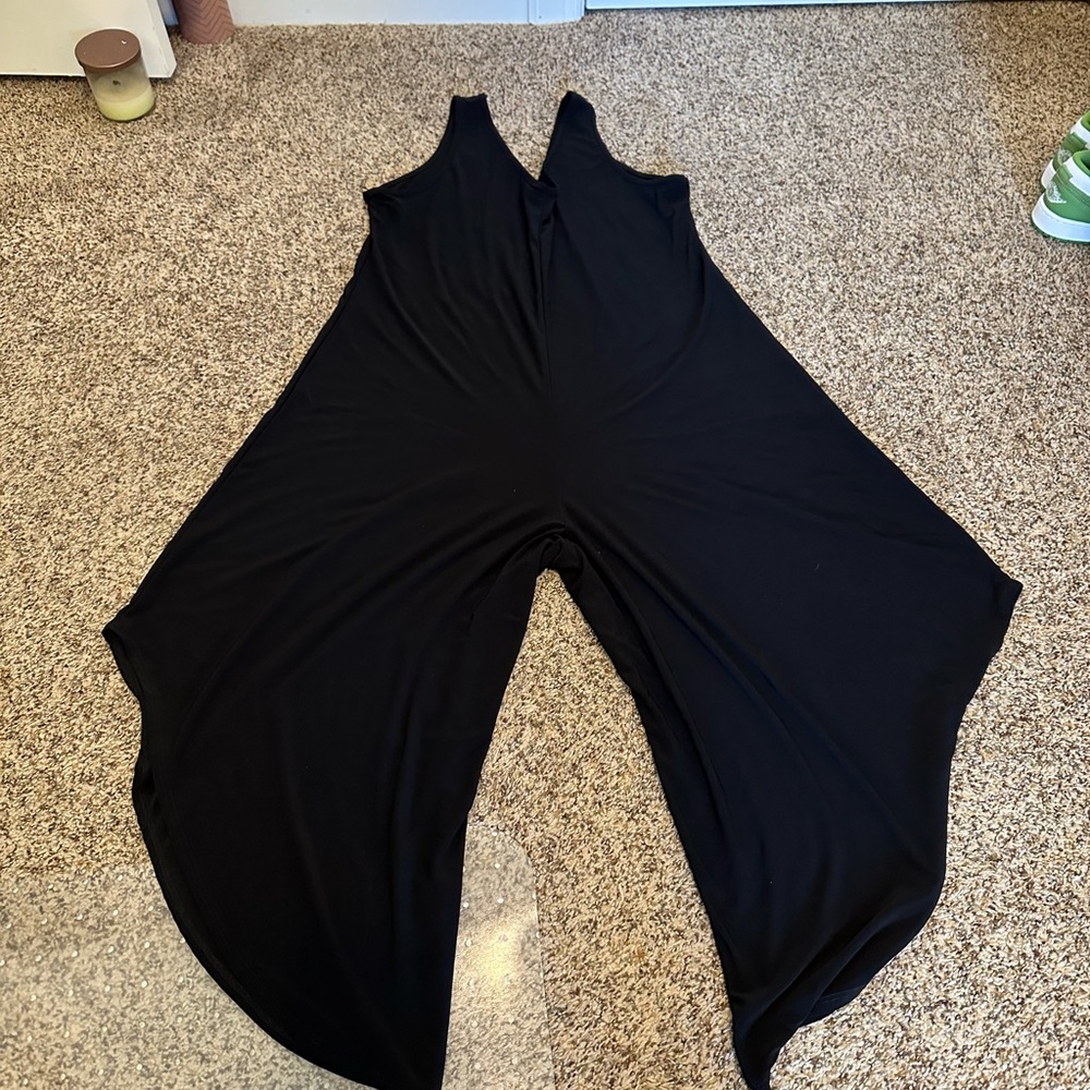 Romper - Picture 2 of 3